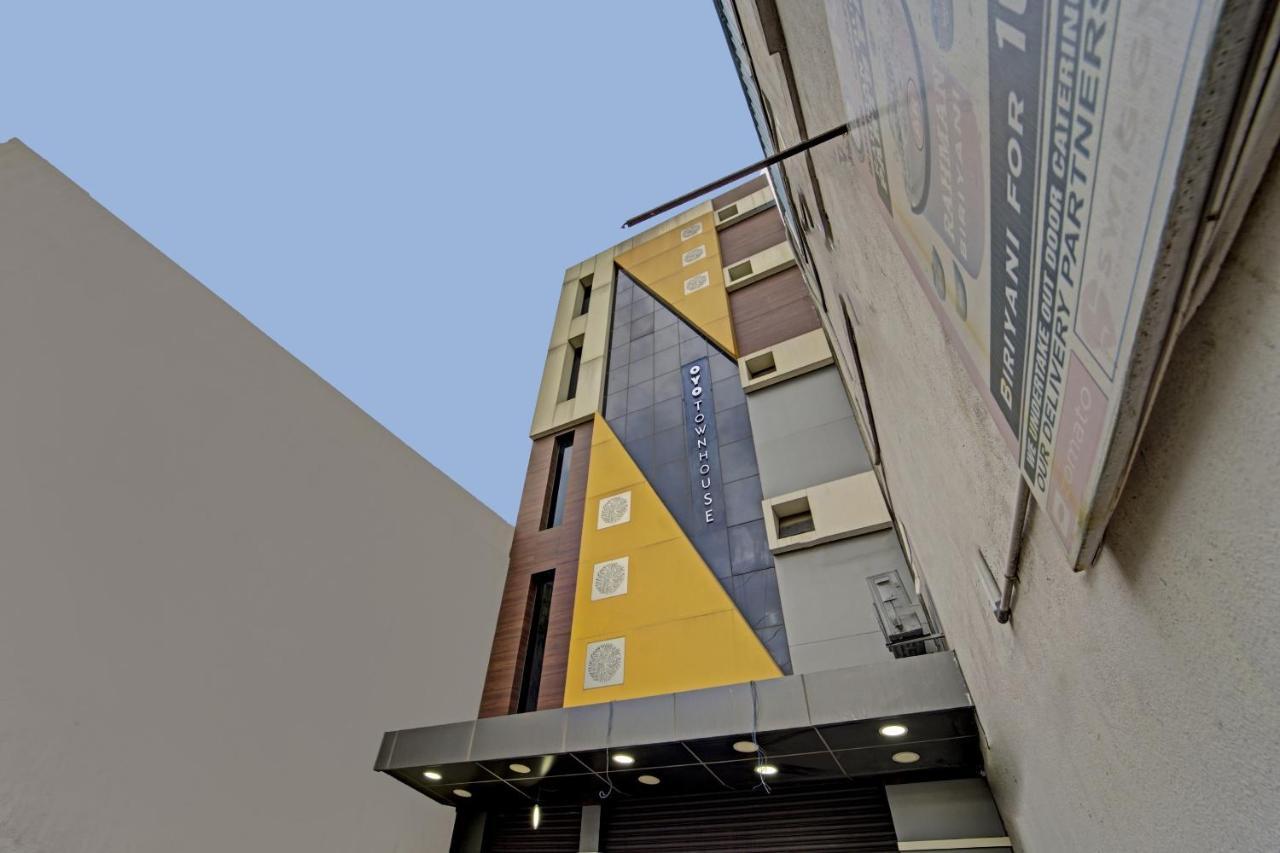 Super Townhouse 1096 Hotel Redfox Nungambakkam Near Apollo & Shankar Nethralaya Hospital Madrás Exterior foto