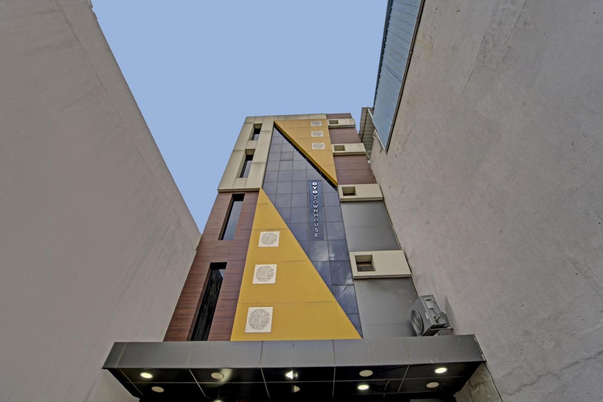 Super Townhouse 1096 Hotel Redfox Nungambakkam Near Apollo & Shankar Nethralaya Hospital Madrás Exterior foto